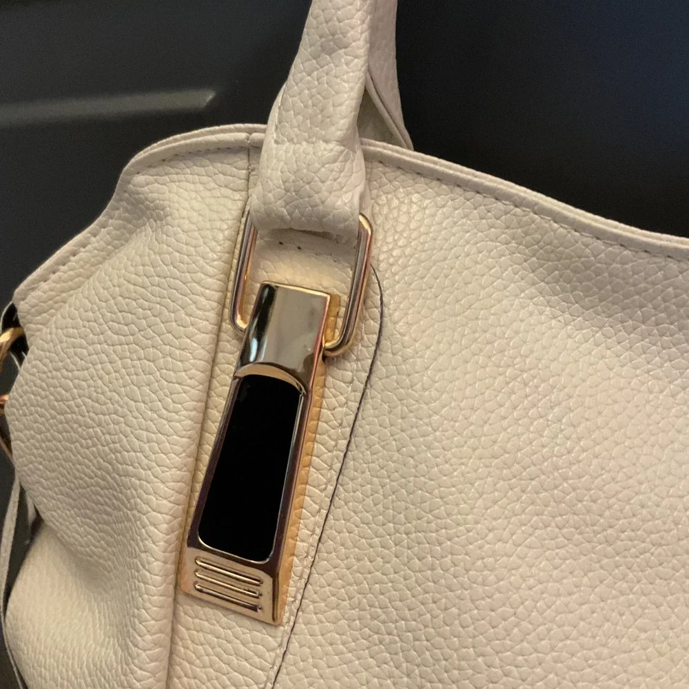 Cream Pebbled Faux Leather Satchel Handbag Gold Hardware Shoulder Bag